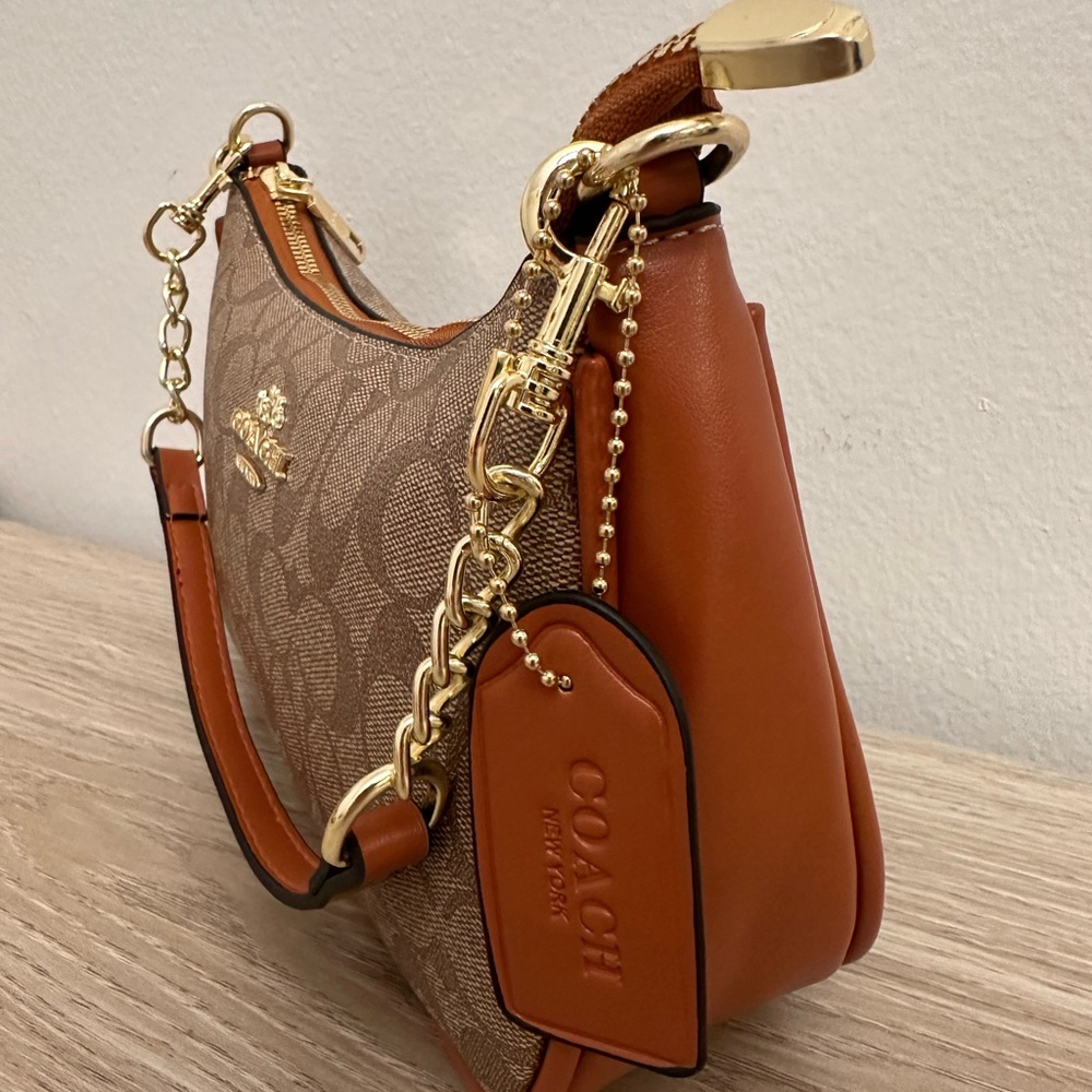 Luxury women brown Crossbody Bag with Gold Accents - Picture 2 of 3